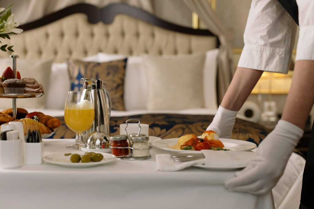 24/7 Room Service